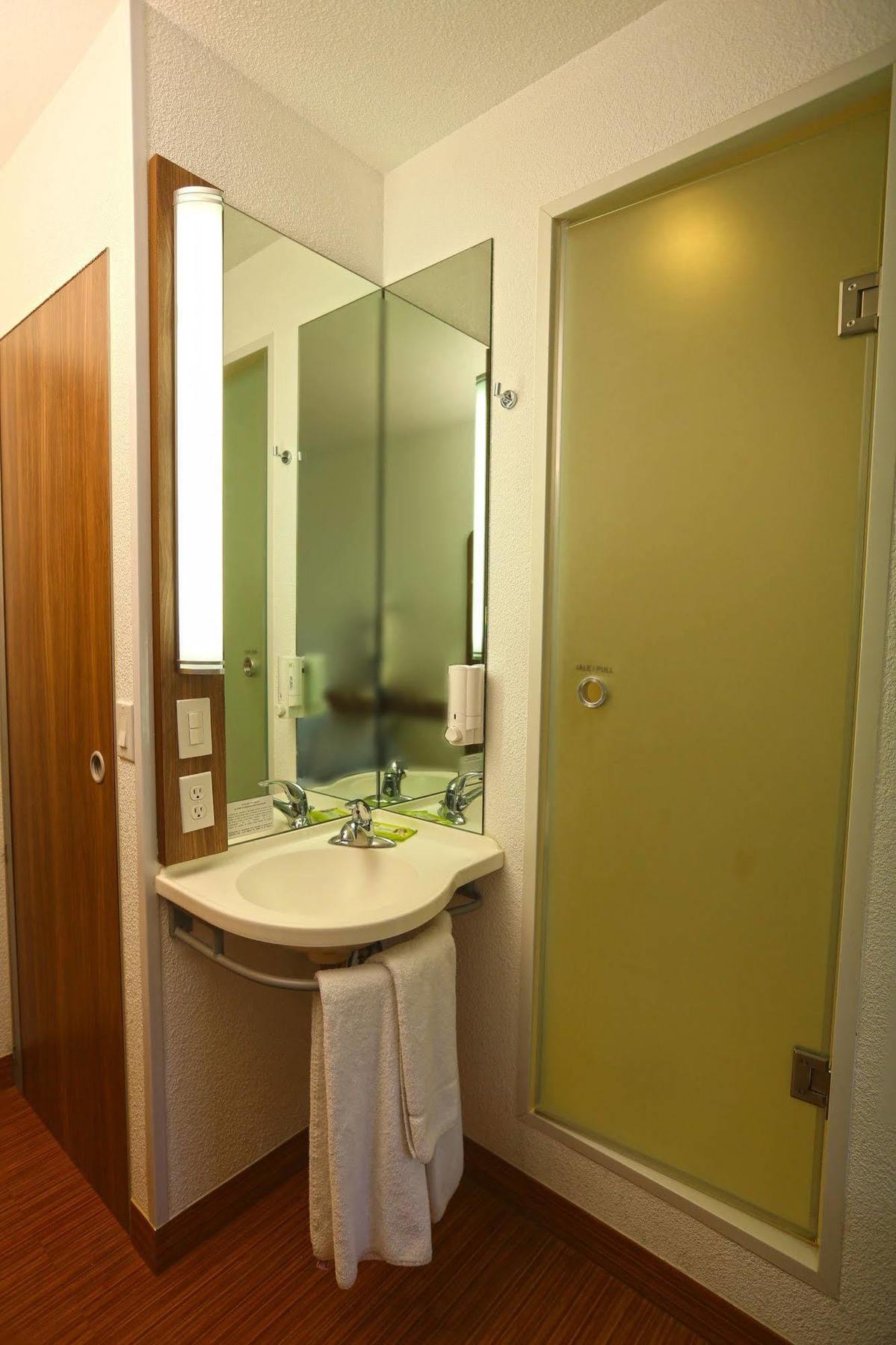 Hotel Hi! Santa Catarina Santa Catarina  Ngoại thất bức ảnh
